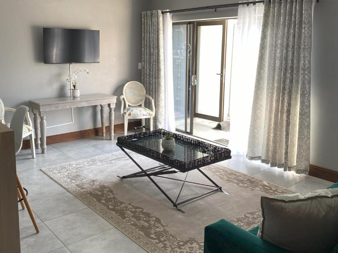 Staysure Guesthouse 阿尔伯顿 外观 照片